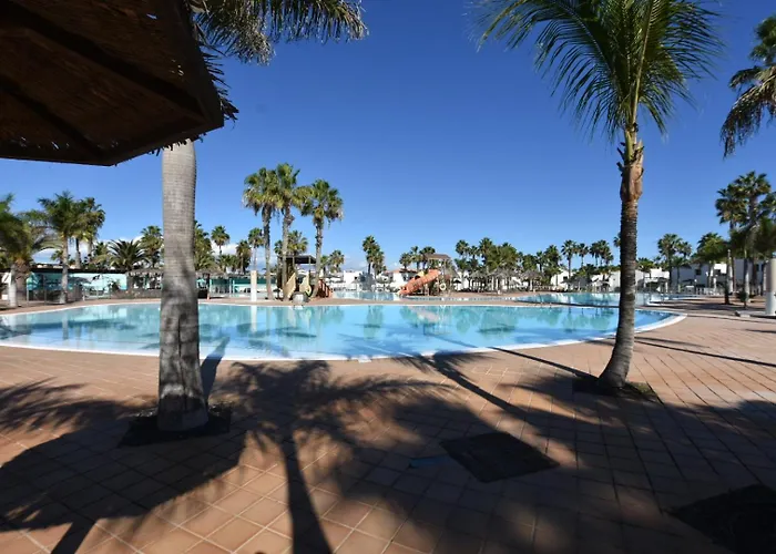 Book Jet - Oasis Dunas Relax & Maxi Pool アパート